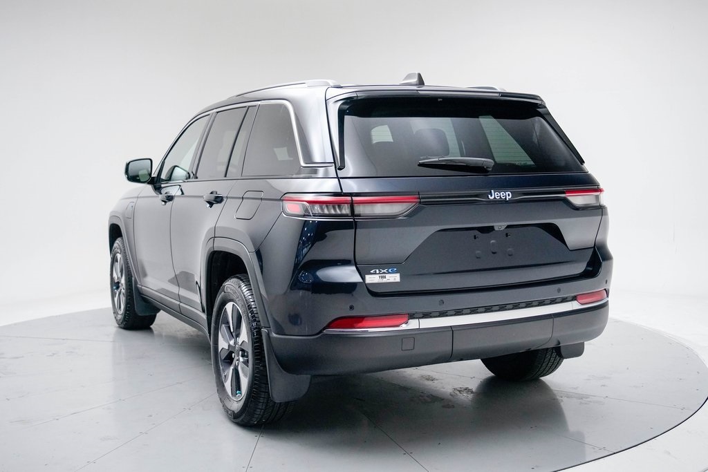 2022 Jeep Cherokee 4xe Base photo 3