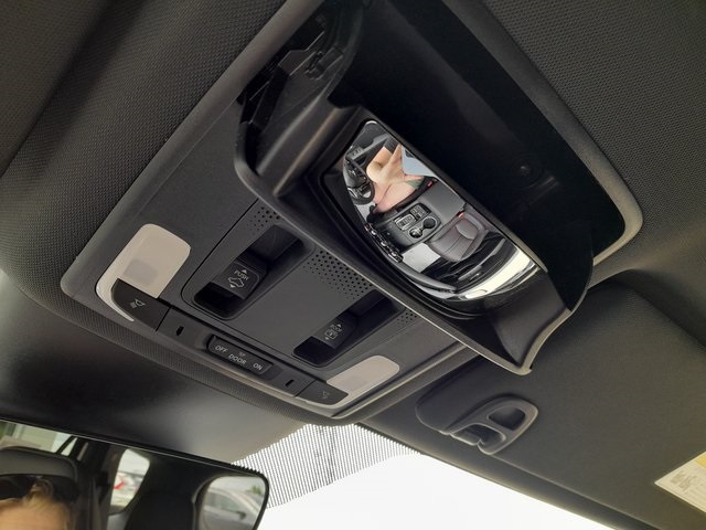 2025 Honda Pilot Black Edition photo 32