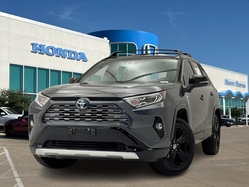 2021 Toyota RAV4 XSE's photo