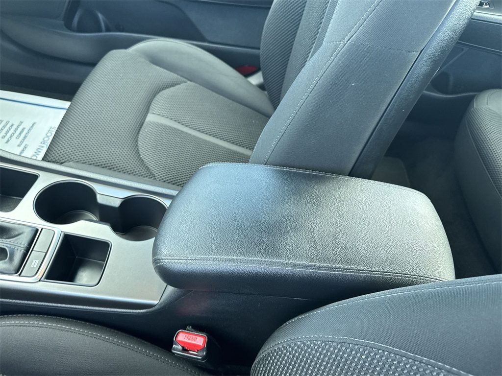 2019 Kia Optima LX photo 26