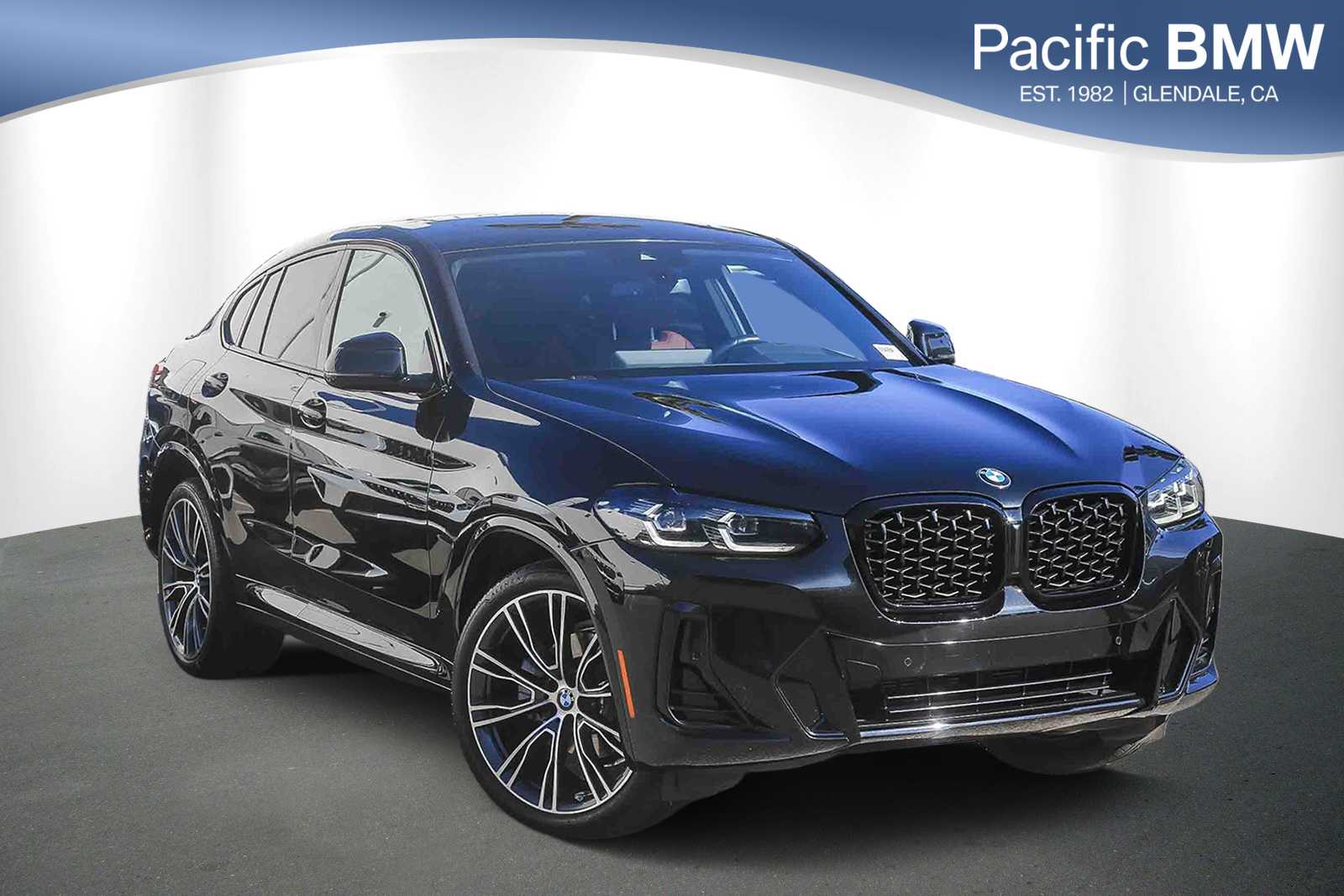 2024 BMW X4 30i's photo