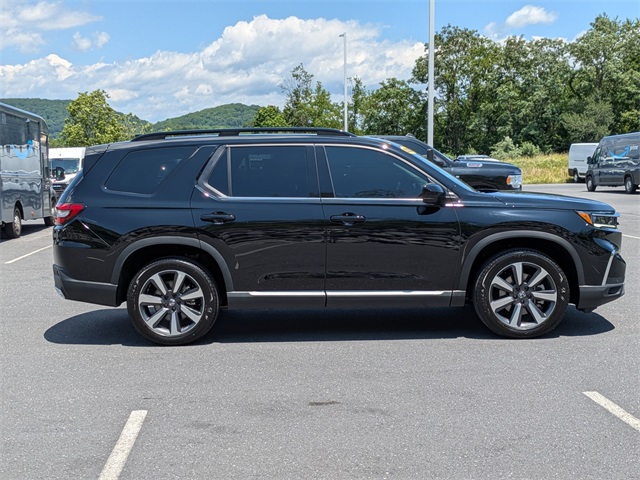 2025 Honda Pilot Elite photo 4