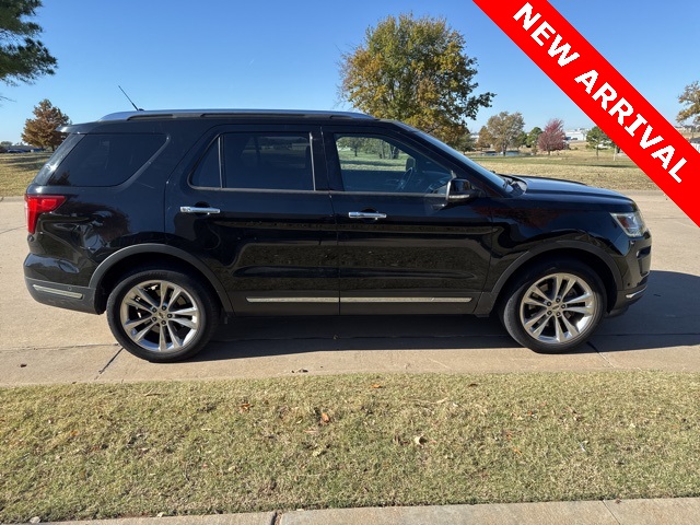 2018 Ford Explorer Limited photo 2
