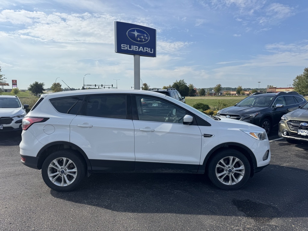 Used 2017 Ford Escape SE with VIN 1FMCU0GD8HUE77026 for sale in Rochester, Minnesota