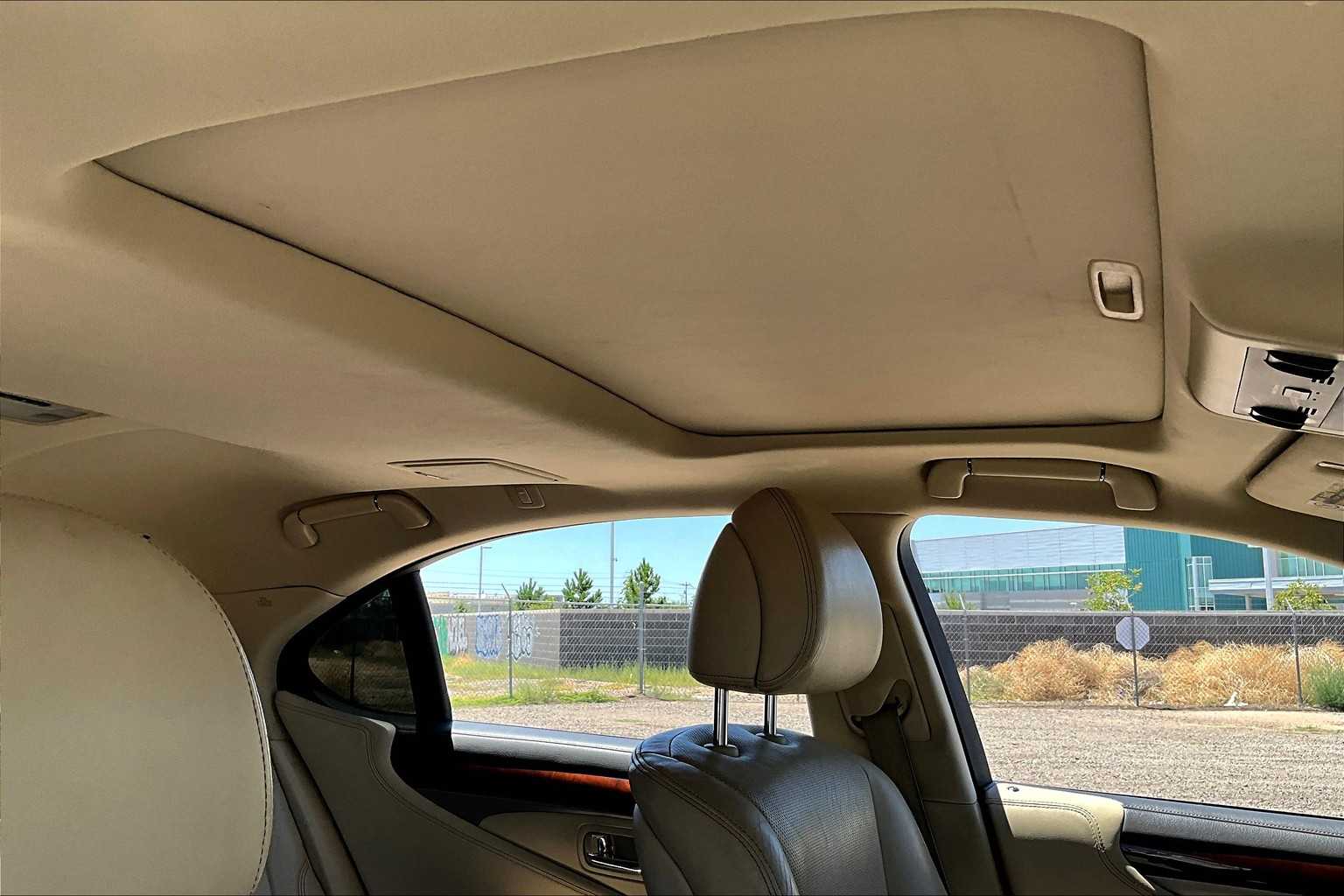 2013 Lexus LS 460 photo 12