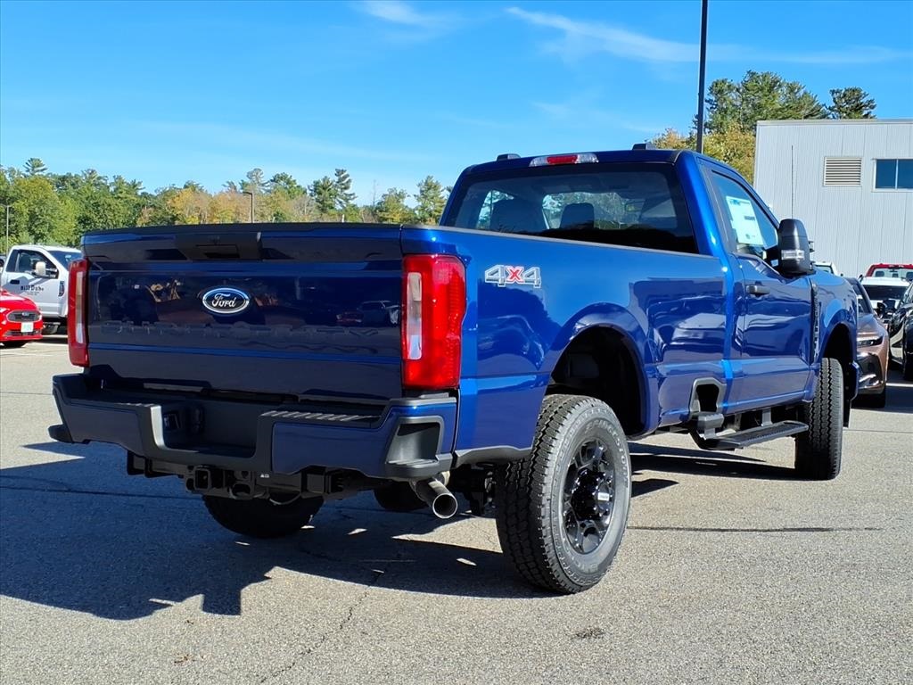 2026 Ford F-350 photo 3