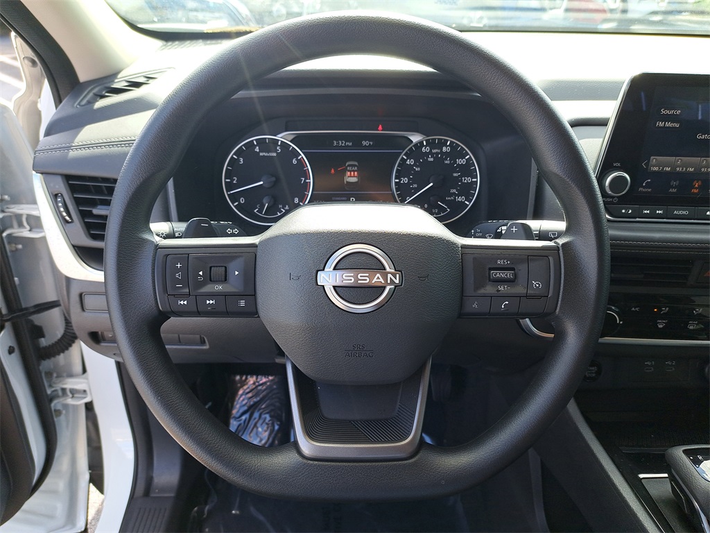 2025 Nissan Rogue S photo 24