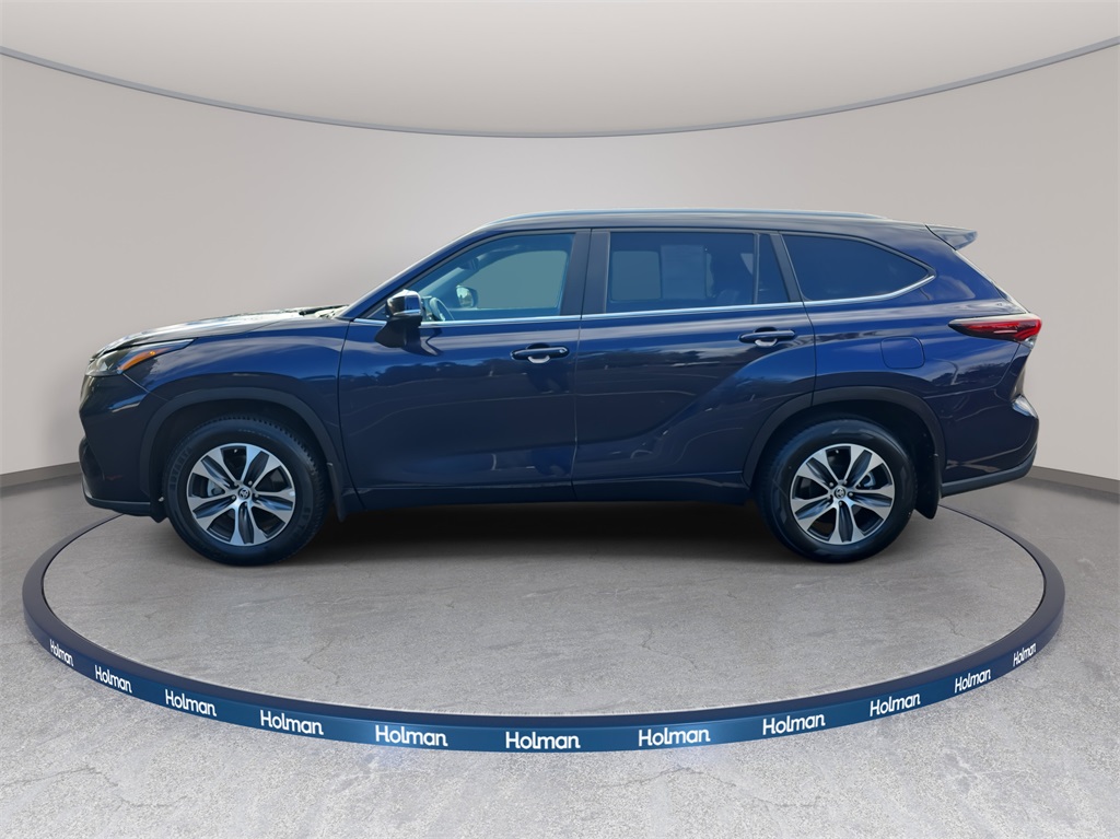 2024 Toyota Highlander XLE photo 7