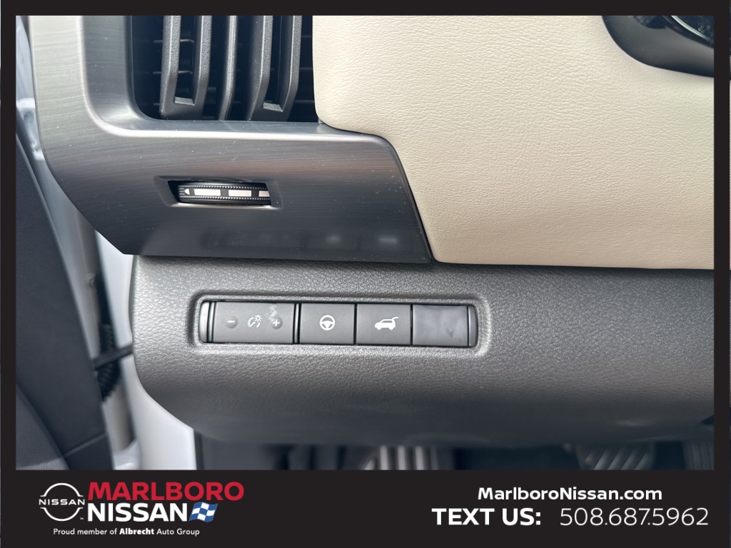 2025 Nissan Pathfinder SL photo 22