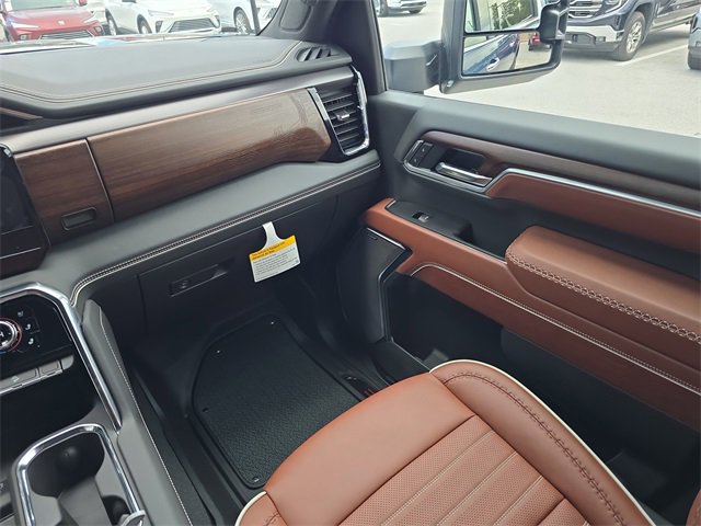 2026 Gmc Sierra 2500 HD Denali Ultimate photo 12