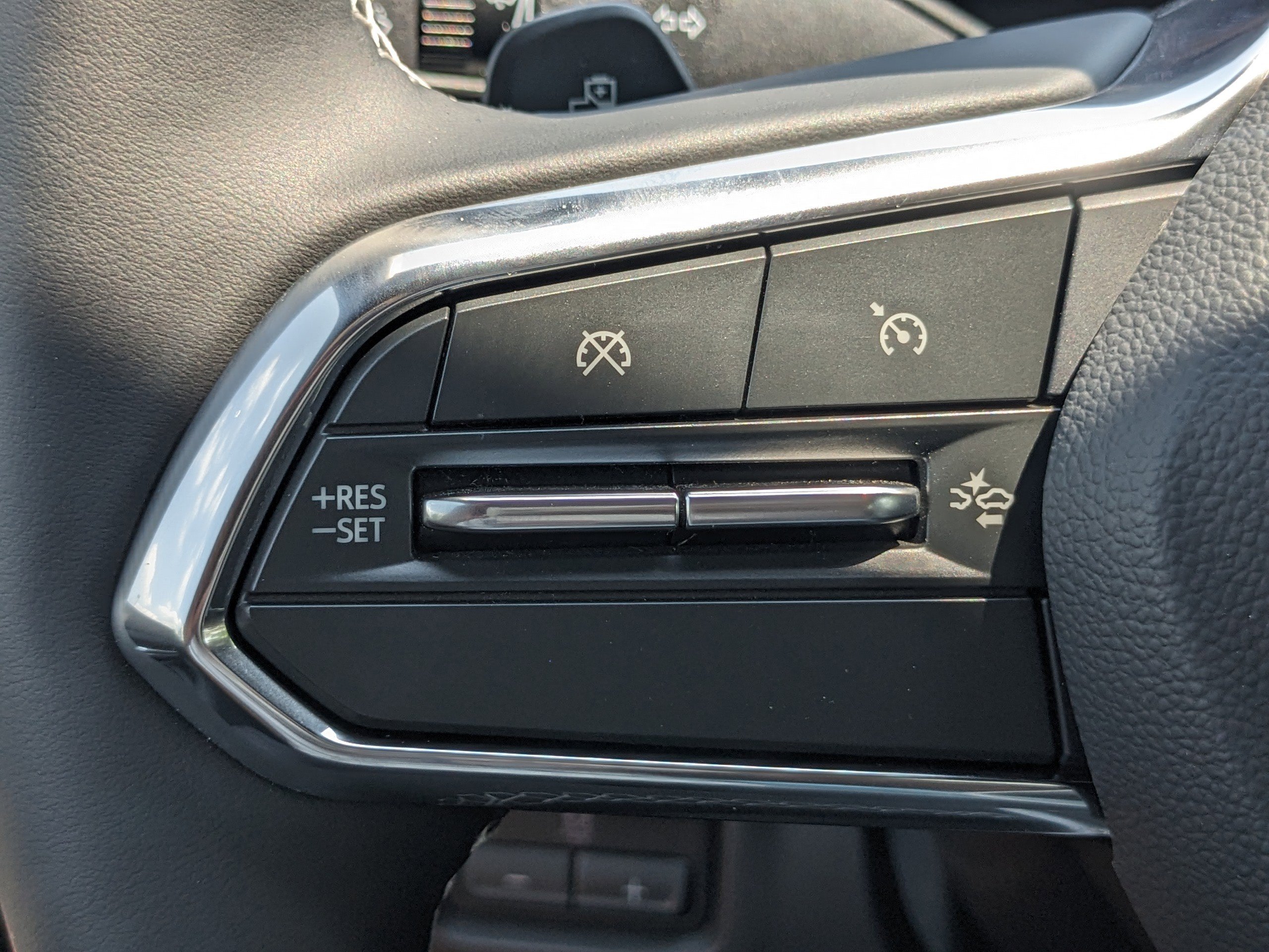 2025 Chevrolet Silverado EV LT photo 24