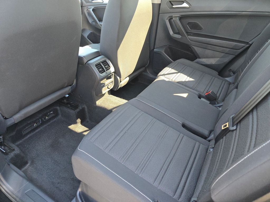 2024 Volkswagen Tiguan S photo 14