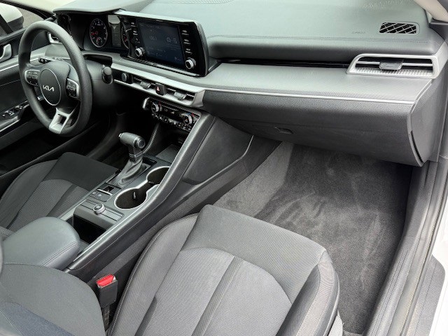 2023 Kia K5 LXS photo 15