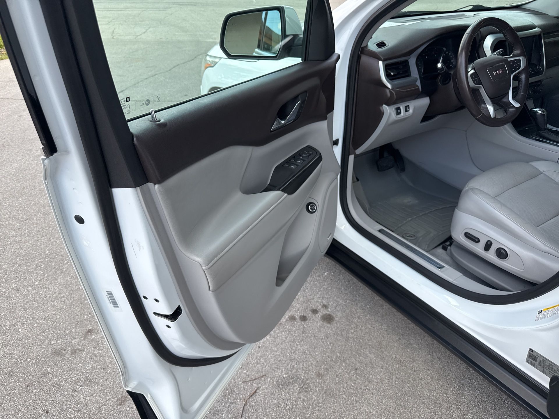 2018 Gmc Acadia SLT photo 16