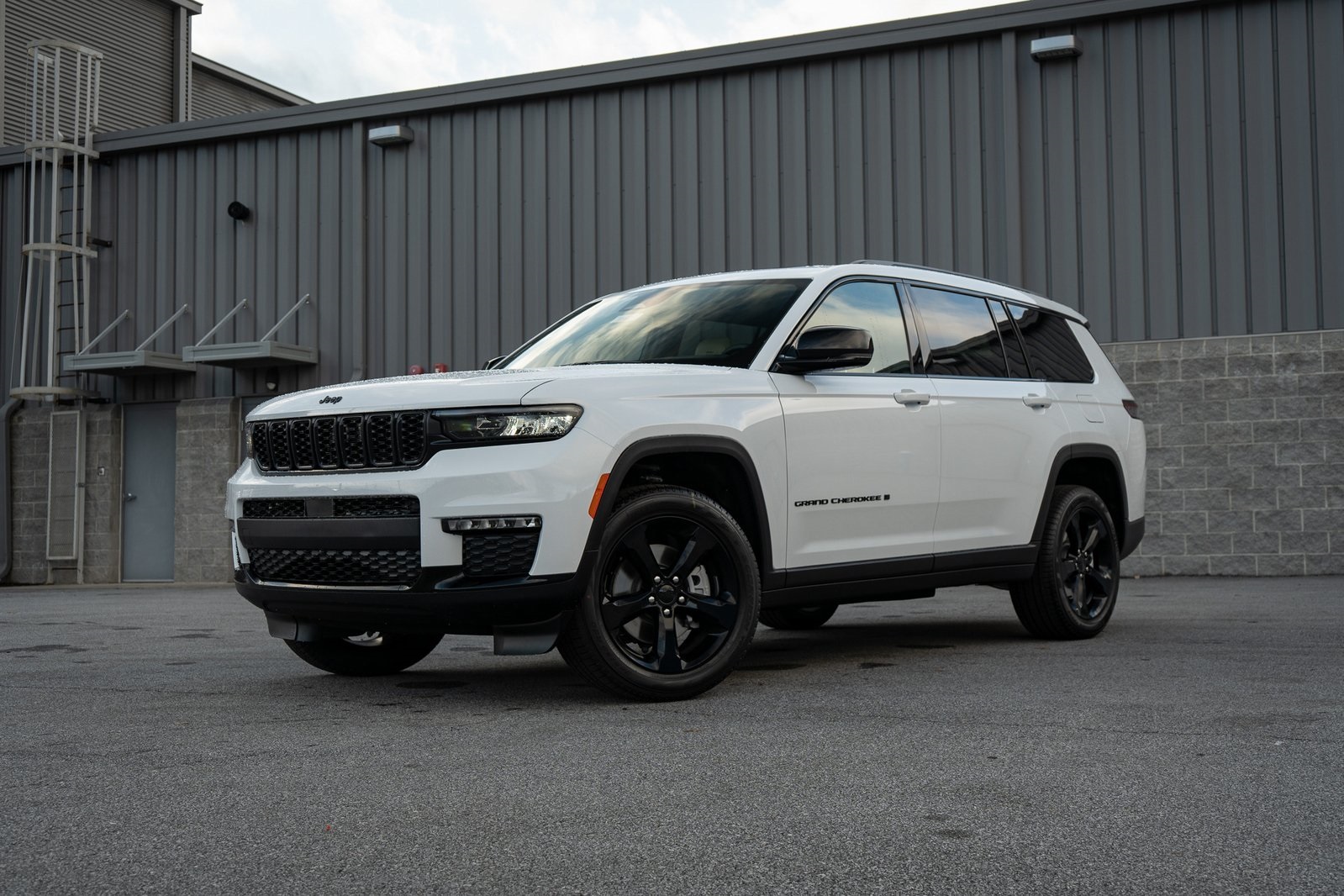 2025 Jeep Grand Cherokee L Limited's photo