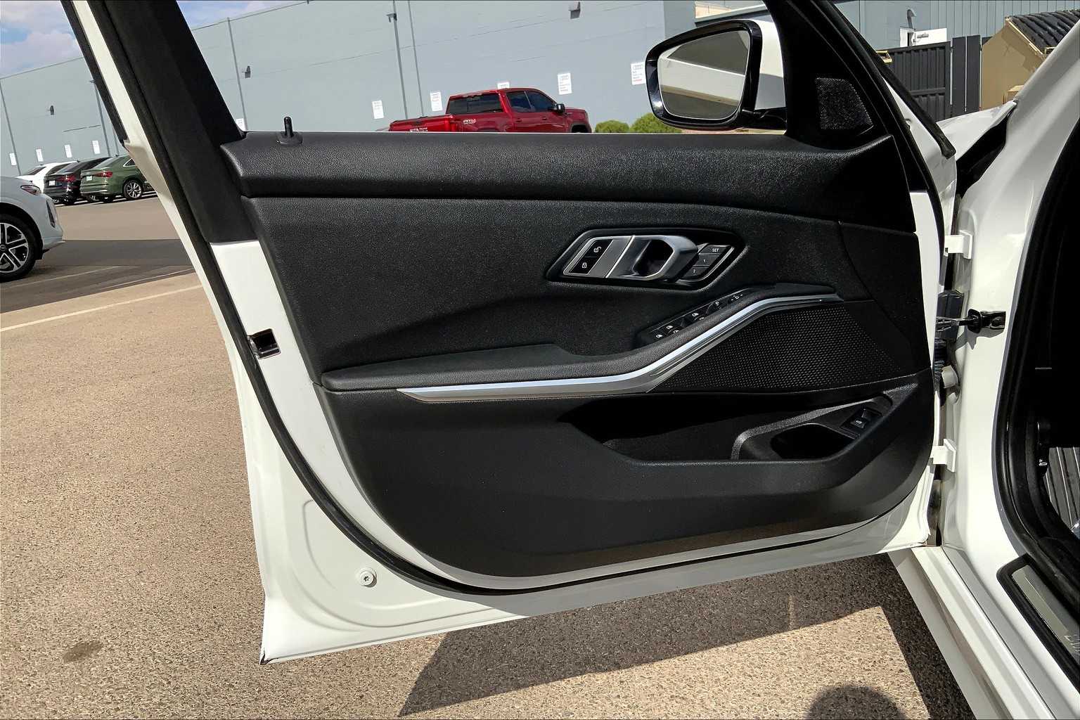 2021 Bmw 330i photo 19