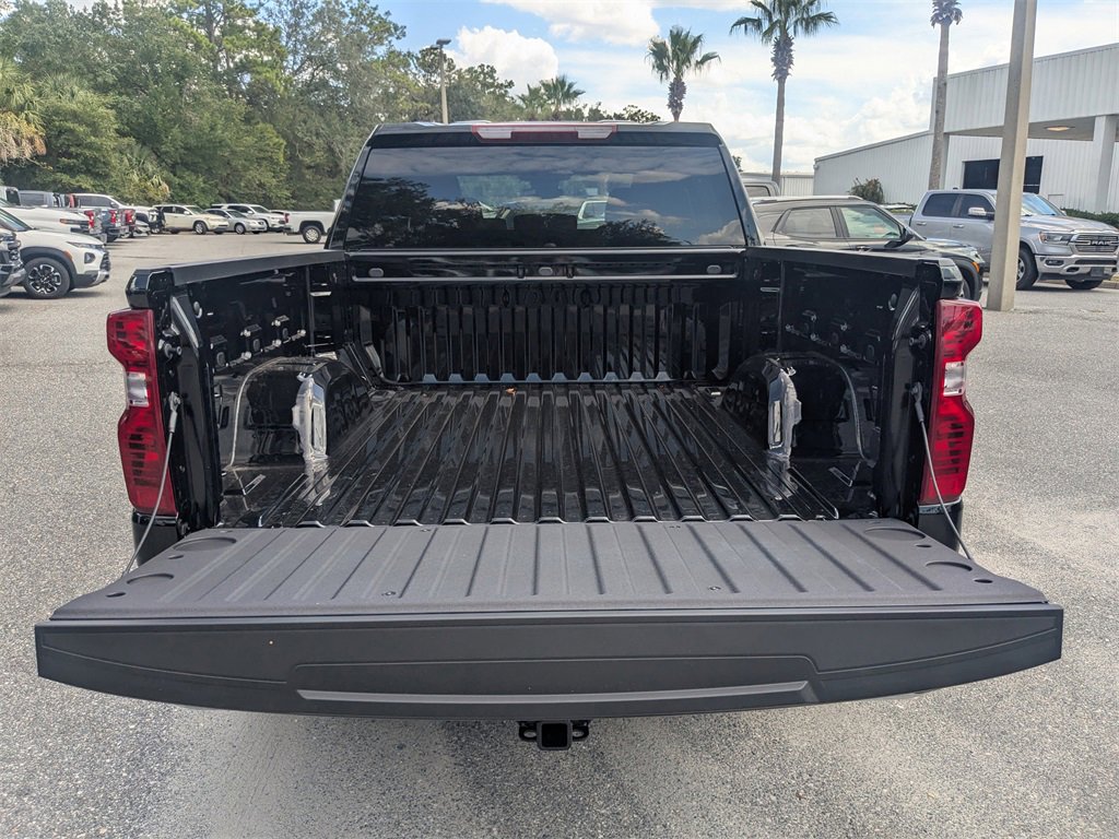 2026 Chevrolet Silverado 1500 LT photo 4