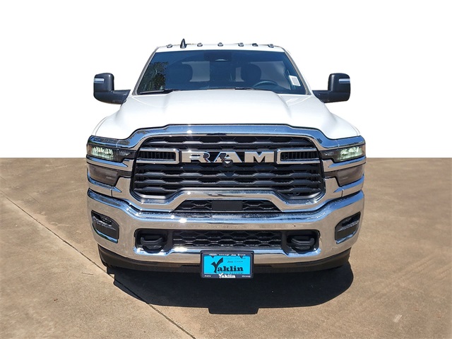 2026 Ram 3500 Tradesman photo 2