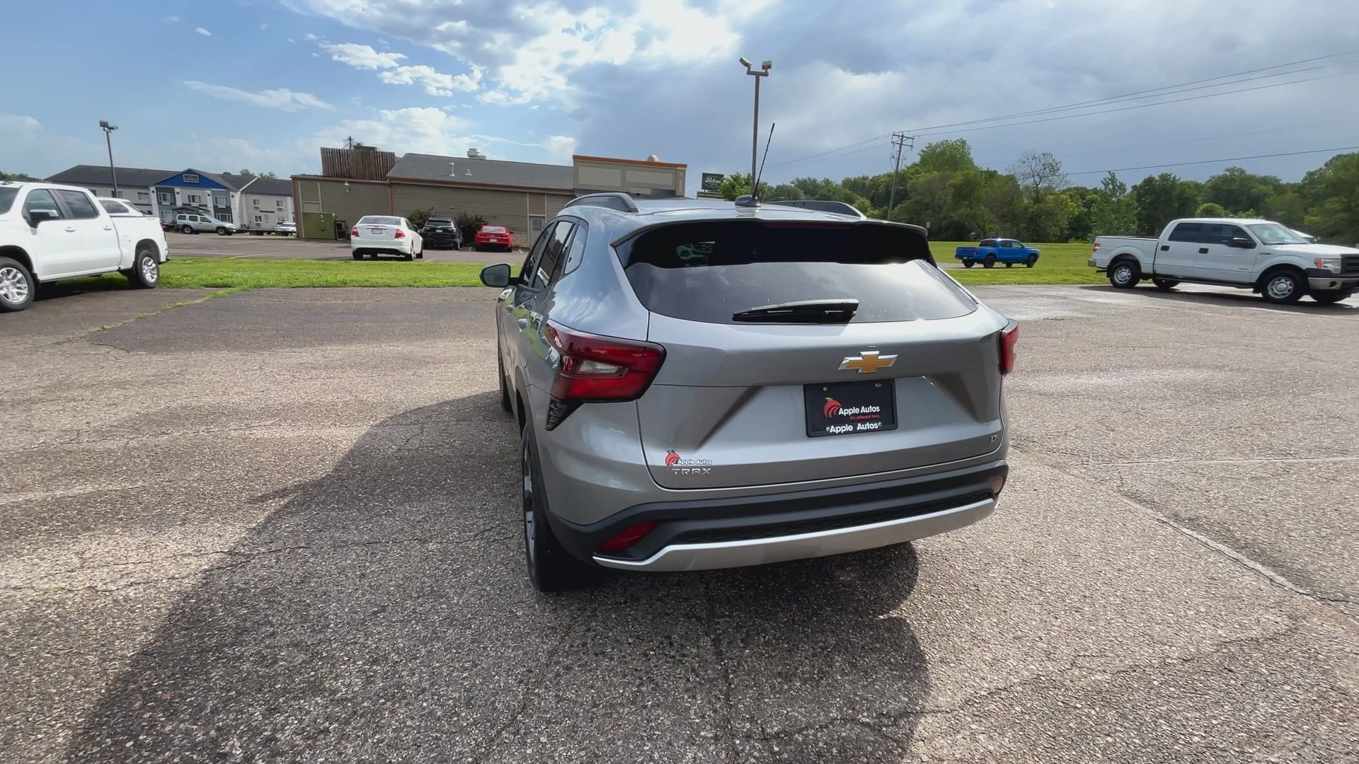 2025 Chevrolet Trax LT photo 28