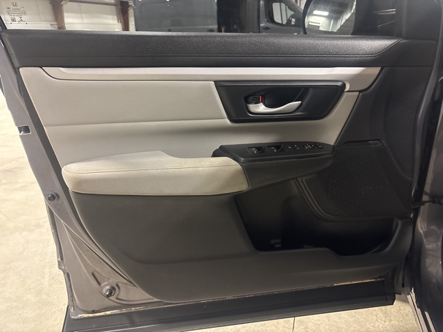 2017 Honda CR-V LX photo 14