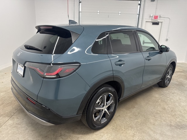 2025 Honda HR-V EX-L photo 4