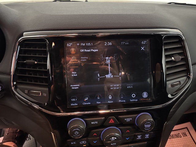 2020 Jeep Grand Cherokee Laredo E photo 19