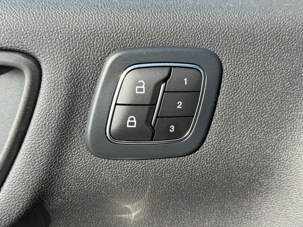 2023 Ford Escape ST-Line Select photo 20