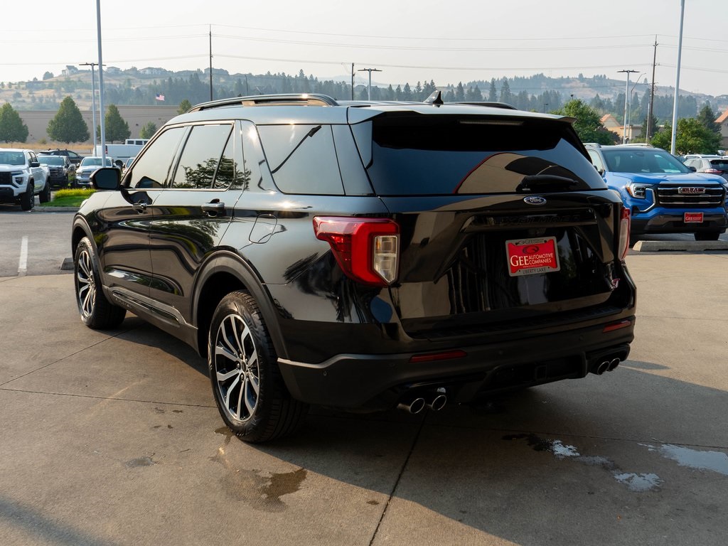 2020 Ford Explorer ST photo 4