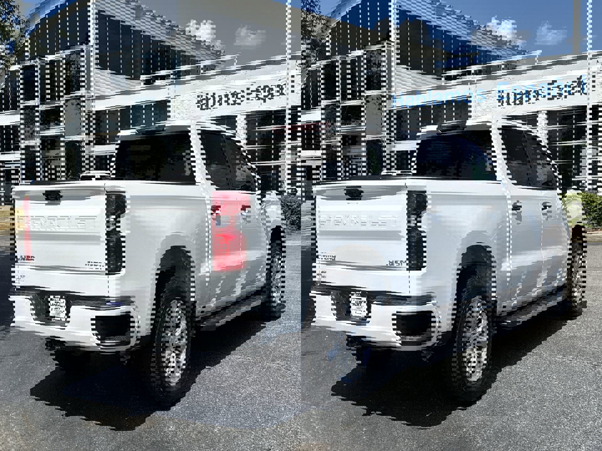 2023 Chevrolet Silverado 1500 Custom photo 8