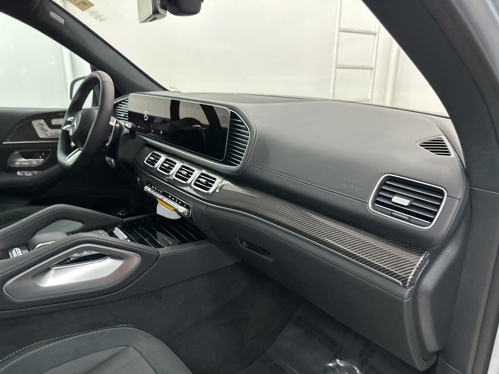 2026 Mercedes Benz GLS AMG 63 4MATIC photo 24
