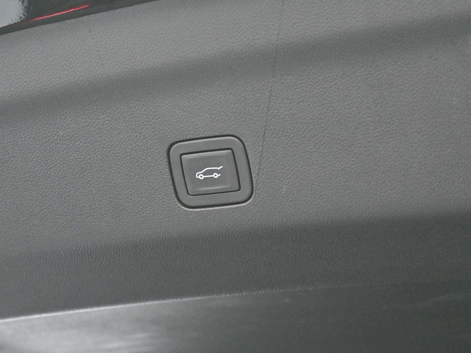 2024 Gmc Yukon Denali photo 9