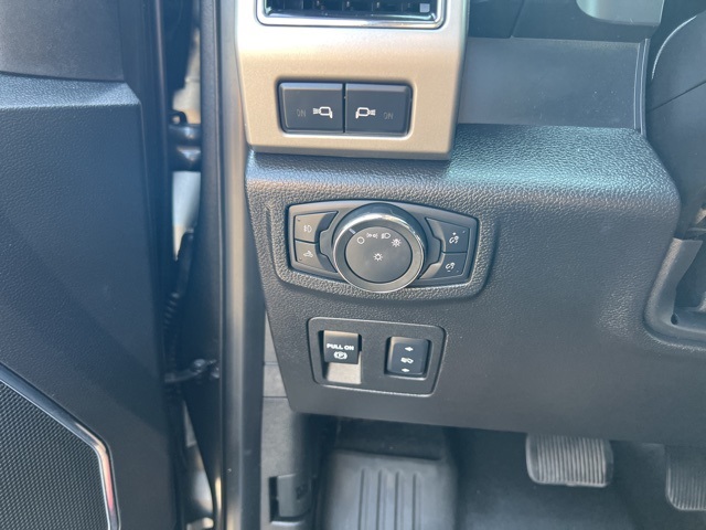 2018 Ford F-150 Lariat photo 14