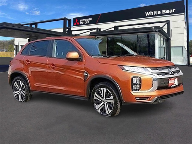 2024 Mitsubishi Outlander Sport ES's photo