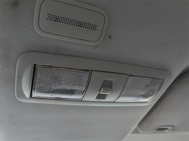 2019 Nissan Titan S Crew Cab photo 20