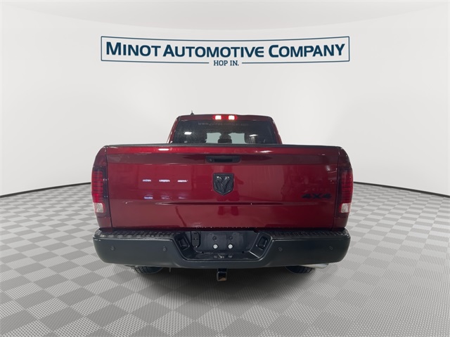 2023 Ram 1500 Classic Warlock photo 3