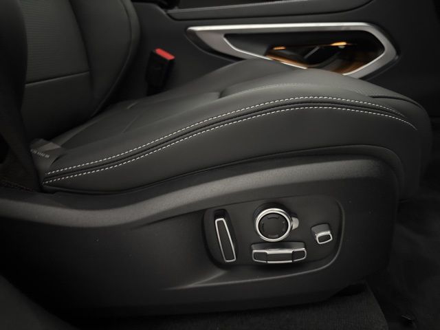 2026 Jaguar F-PACE P250 R-Dynamic S photo 29