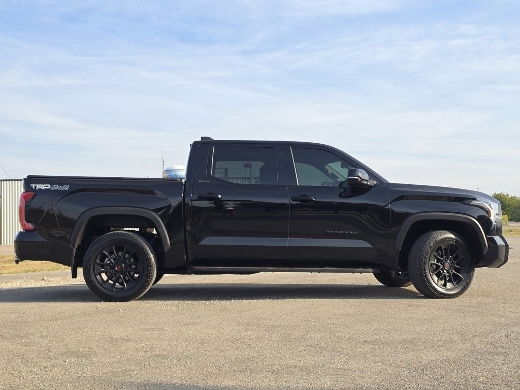2025 Toyota Tundra Limited Platinum photo 24