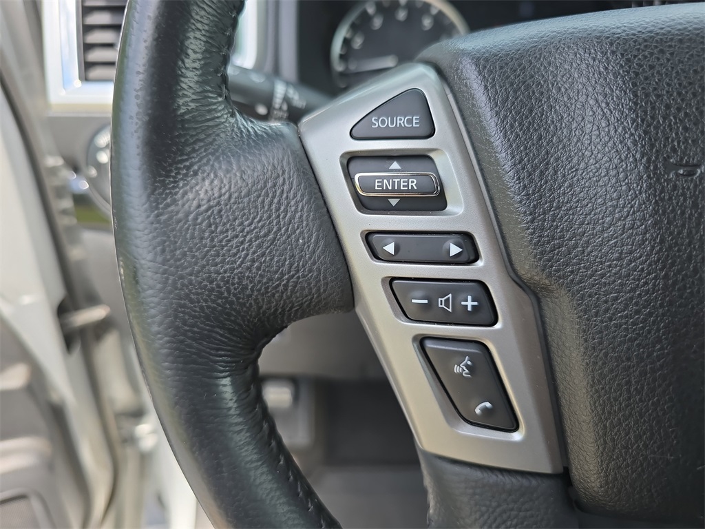 2021 Nissan Titan SV photo 15