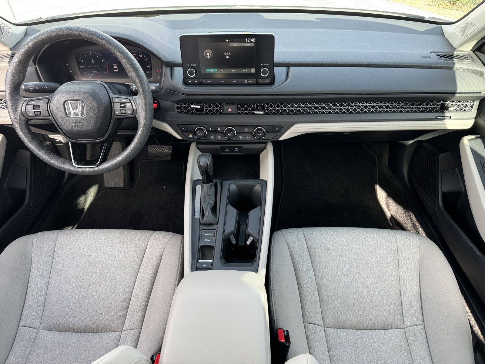 2023 Honda Accord 1.5T EX photo 4