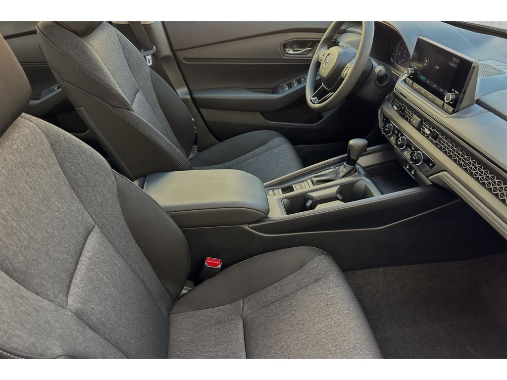 2025 Honda Accord SE photo 17