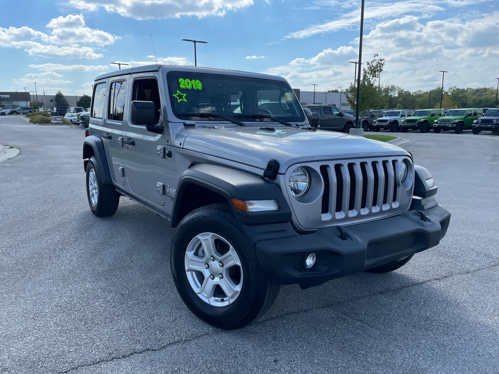 2019 Jeep Wrangler Unlimited Sport S photo 2