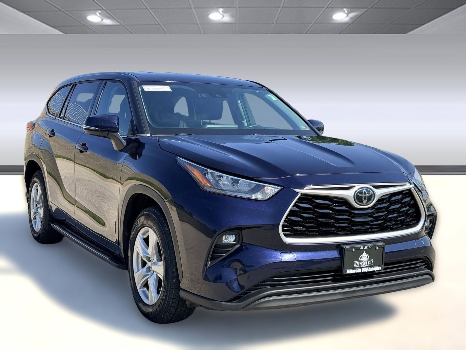 2020 Toyota Highlander LE photo 7