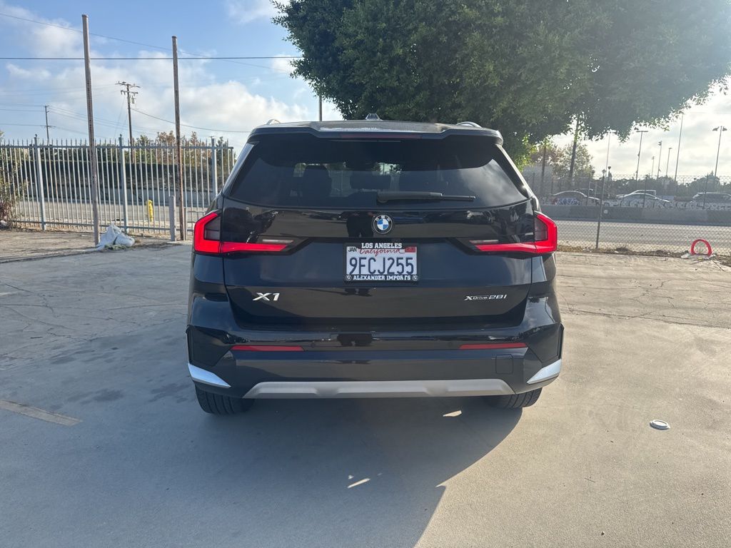 2023 Bmw X1 XDrive28i photo 3