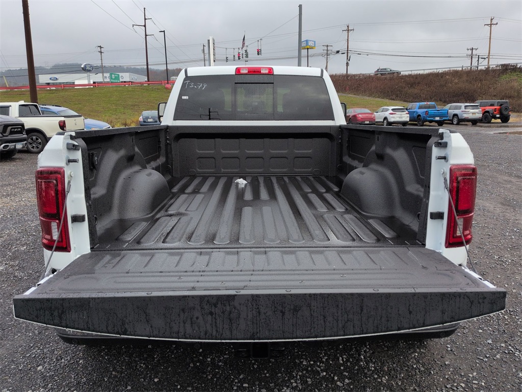 2026 Ram 3500 Tradesman photo 4