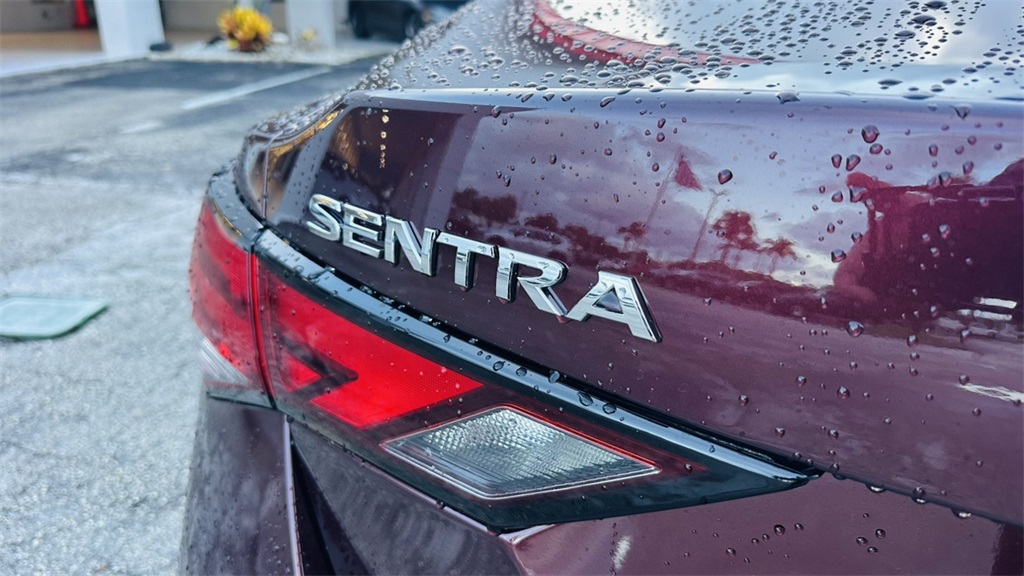 2025 Nissan Sentra SV photo 9