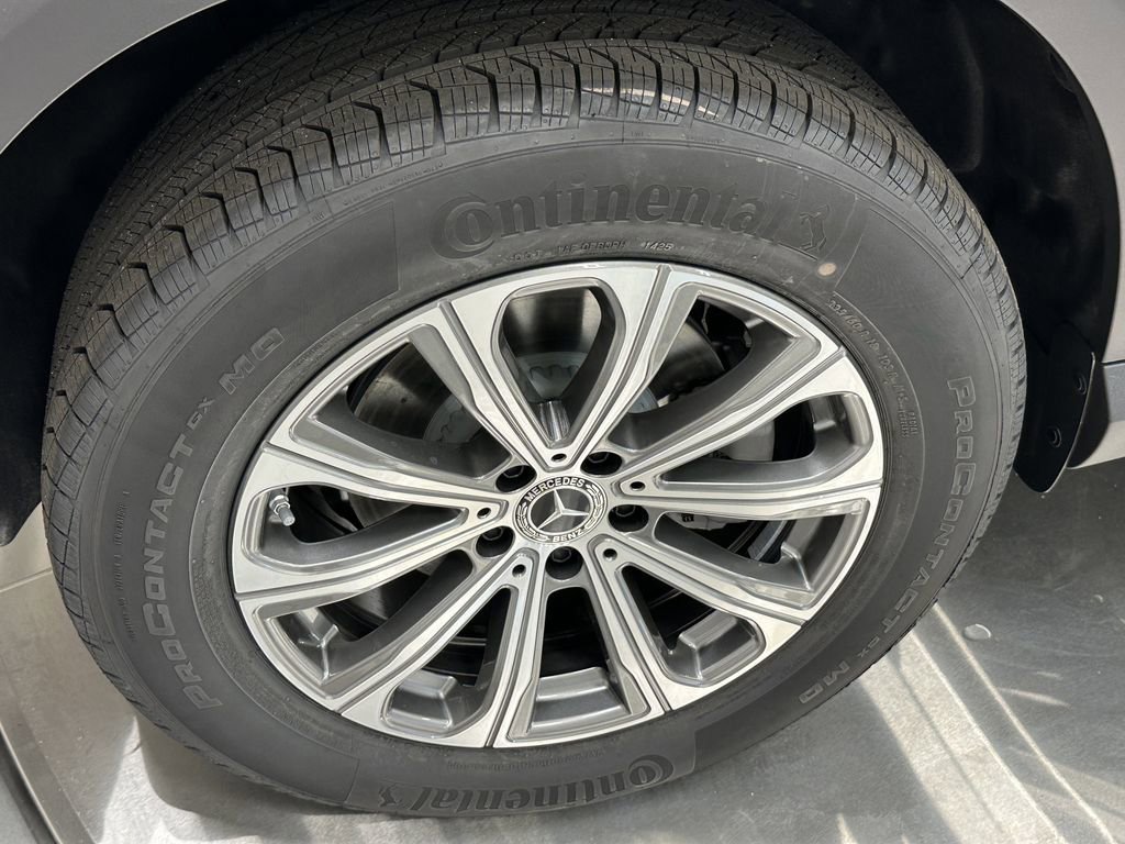 2026 Mercedes Benz GLC 300 photo 20