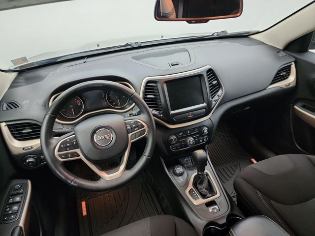2017 Jeep Cherokee Latitude photo 14