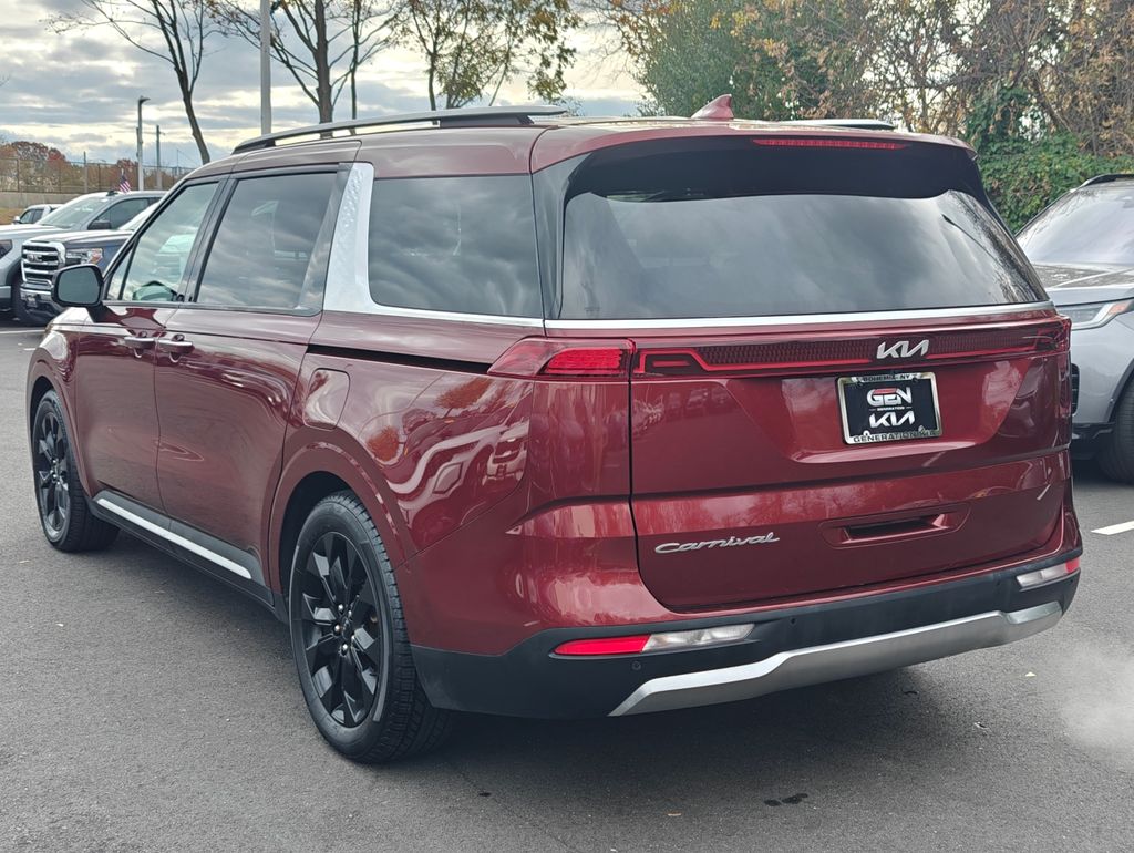 2022 Kia Carnival SX Prestige photo 3