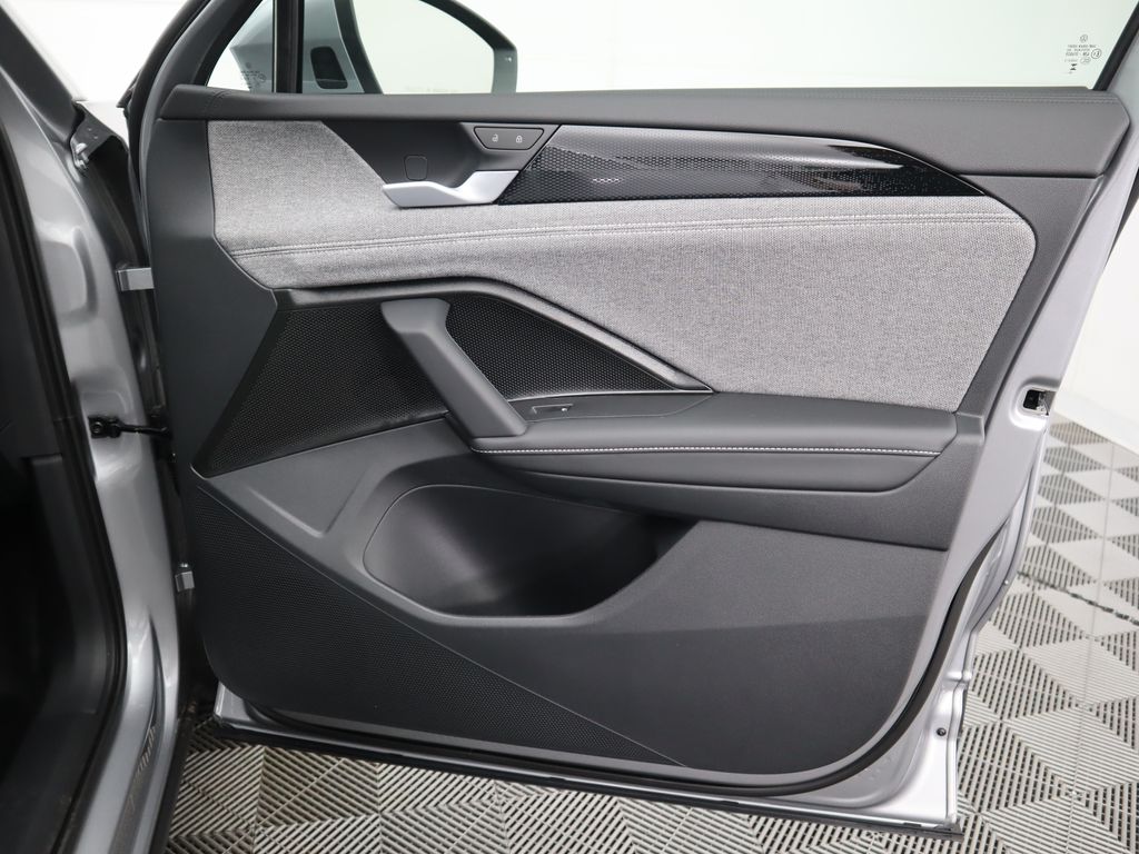 2025 Volkswagen Tiguan S photo 24