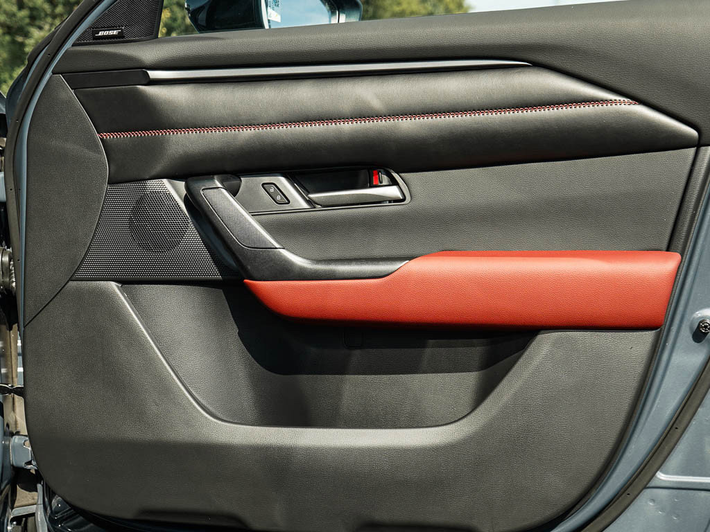 2025 Mazda CX-50 Premium photo 9